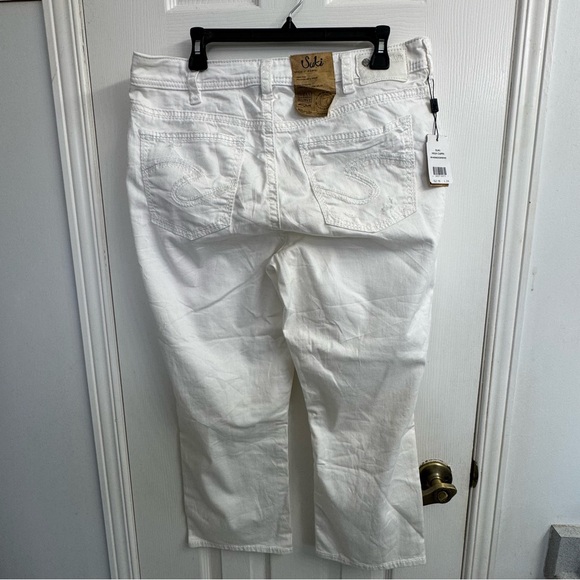 Women's Silver Distressed SUKI High Capri Super Stretch White Jeans-Size 16- NWT - Picture 5 of 13